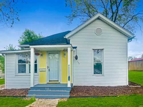 318 W 10th St, Bicknell, IN, 47512-1035 | Card Image
