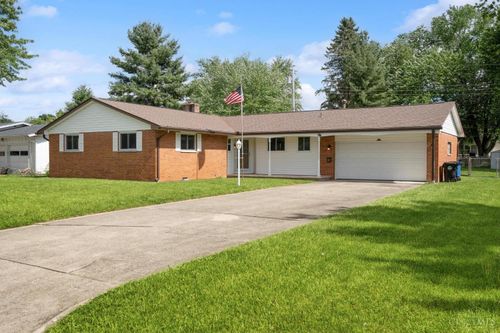 196 Virginia Cir, Wilmington, OH, 45177-1732 | Card Image