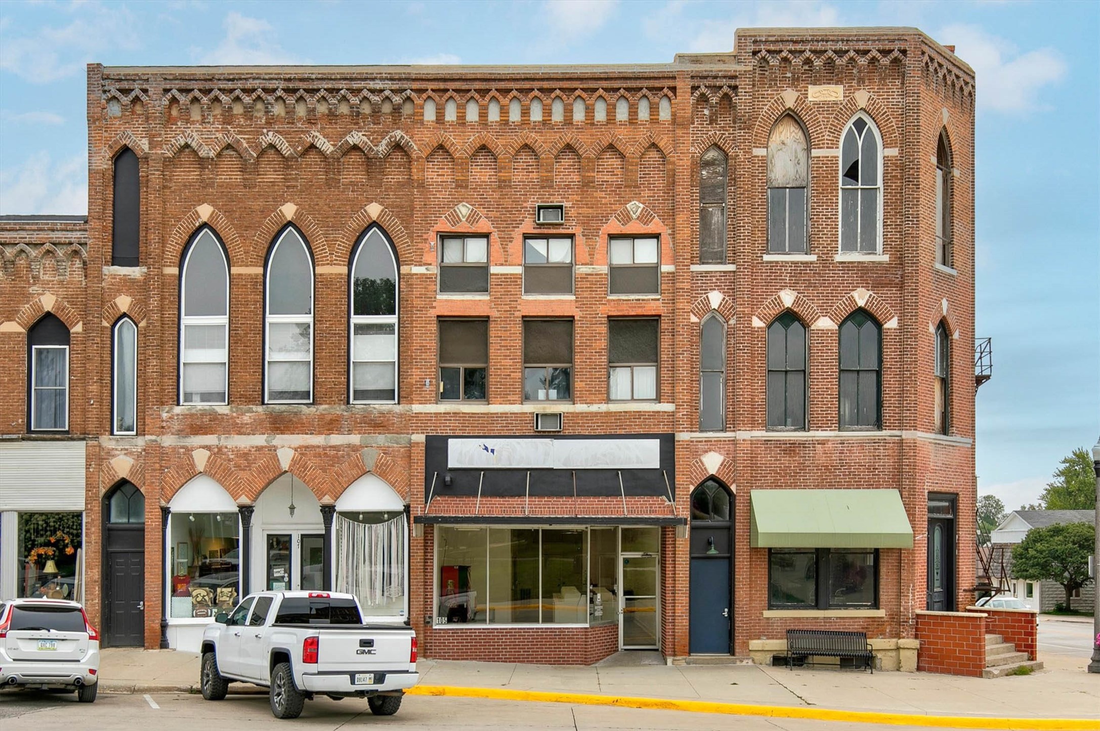 105 N 1St St, Panora, IA 50216