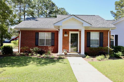 717 Chancery Ln, Aberdeen, NC, 28315-2342 | Card Image