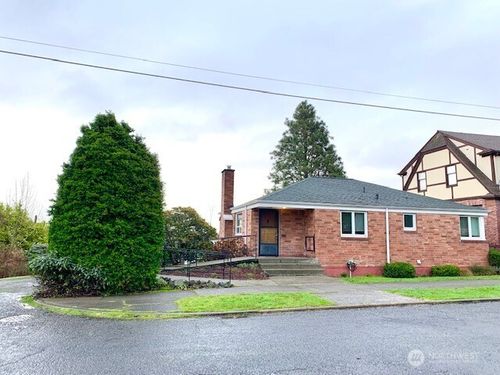 1722 4th Ave N, Seattle, WA, 98109-2931 | Card Image