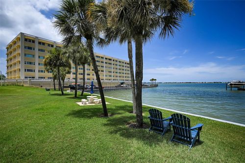 211c-100 Bluff View Dr, BELLEAIR BLUFFS, FL, 33770-1353 | Card Image