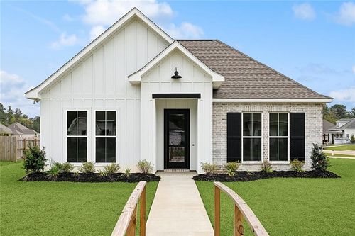 72701 Robindale Dr, Covington, LA, 70435-5417 | Card Image