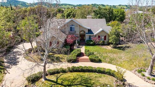 2779 E Ruby Hill Dr, Pleasanton, CA, 94566-2136 | Card Image