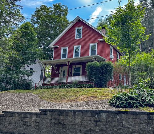 20 William St, Chester, MA, 01011-9666 | Card Image