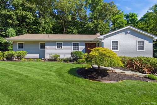 30 Cove Rd, Huntington, NY, 11743-2250 | Card Image