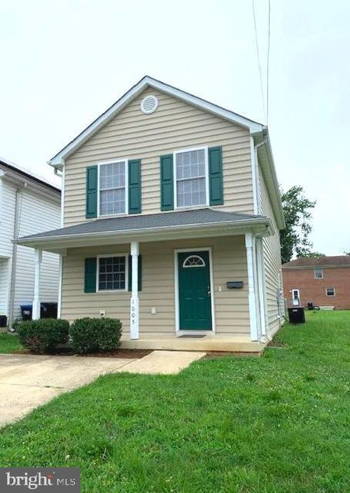 1005 Myrick St, FREDERICKSBURG, VA, 22401-7130 | Card Image