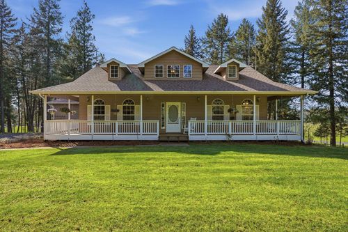 32223 N Whitetail Ln, Chattaroy, WA, 99003-7724 | Card Image