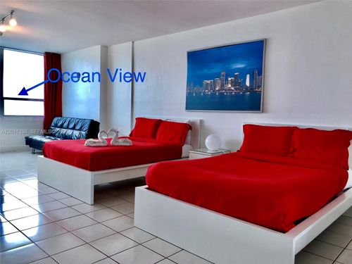 530-5445 Collins Ave, Miami Beach, FL, 33140-2524 | Card Image