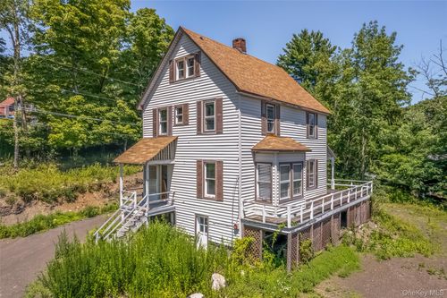 188 Henry Rd, Pine Bush, NY, 12566-5013 | Card Image
