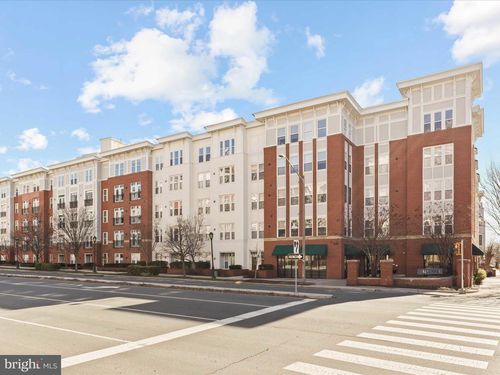 apt-249-2655 Prosperity Ave, FAIRFAX, VA, 22031-4911 | Card Image