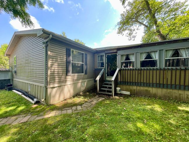 2135 Hillview Dr, Home with 3 bedrooms, 3 bathrooms and 2 parking in Princeton IL | Image 25