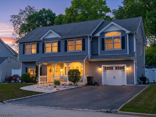 71 Bergen Dr, Little Falls, NJ, 07424-1341 | Card Image