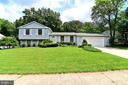 104 Silverleaf Ct, STERLING, VA, 20164-2840 | Card Image