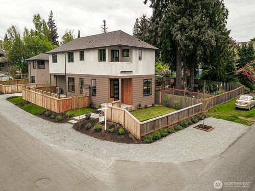 10202 44th Ave Sw, Seattle, WA, 98146-1029 | Card Image