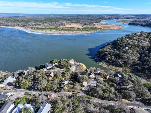 103 Center Cove Ii Loop, Spicewood, TX, 78669-3109 | Card Image