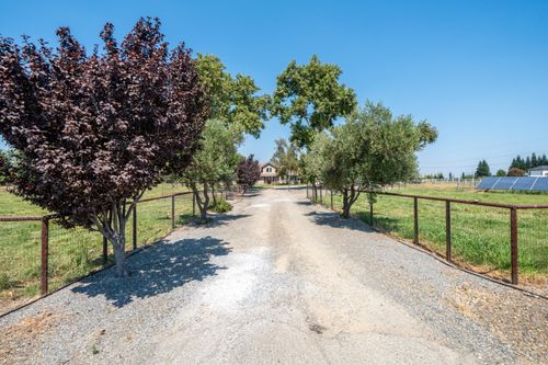 22058 Lone Tree Road, Anderson, CA, 96007 | Card Image