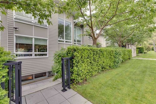 4-265 8th St E, North Vancouver, BC, V7L1Y9 | Card Image