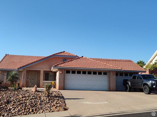 2054 E 140 S, St George, UT, 84790-1565 | Card Image