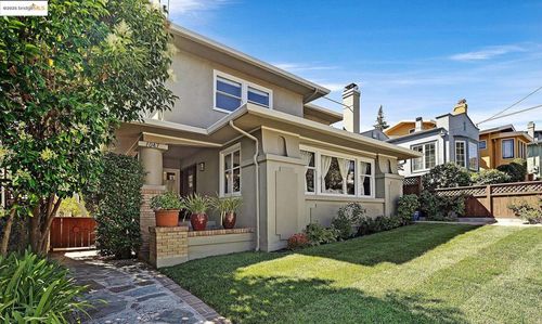 1047 Ranleigh Way, Piedmont, CA, 94610-1132 | Card Image