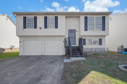 381 Chatterly Ln, Columbus, OH, 43207-5335 | Card Image