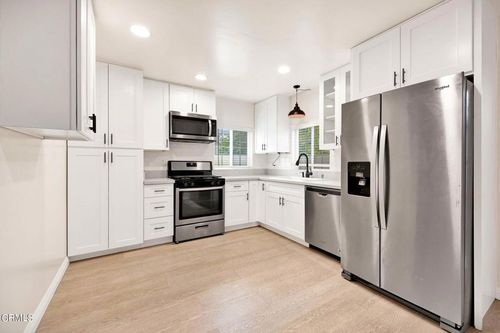 3330 Thorpe Ave, Los Angeles, CA, 90065 | Card Image