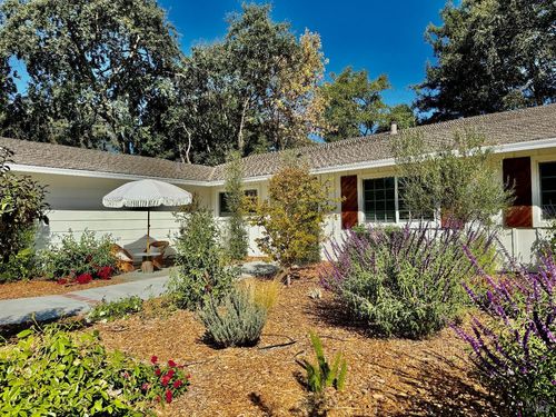  Solano Court, Sonoma, CA, 95476 | Card Image