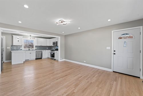 16155 Kedzie Pkwy, Markham, IL, 60428-4647 | Card Image