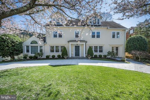 5200 Lawn Way, CHEVY CHASE, MD, 20815-6670 | Card Image