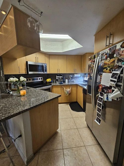 108-8343 Lake Dr, Doral, FL, 33166-7727 | Card Image