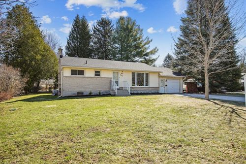 685 5th Ave W, Owen Sound, ON, N4K5A2 | Card Image