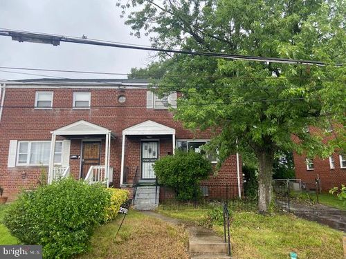 2702 Kenton Pl, TEMPLE HILLS, MD, 20748-1615 | Card Image