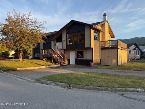 335 Alder St, Seldovia, AK, 99663 | Card Image