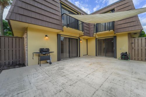 317 3rd Ct, Palm Beach Gardens, FL, 33410-5103 | Card Image