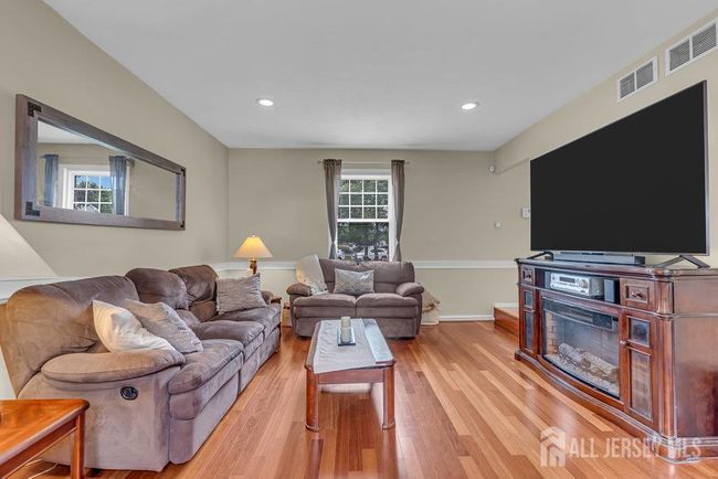 51 Sturbridge Dr, House other with 5 bedrooms, 4 bathrooms and null parking in Piscataway NJ | Image 90