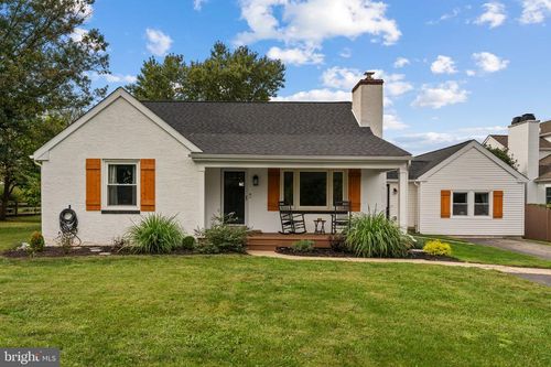 49 Level Rd, COLLEGEVILLE, PA, 19426-3337 | Card Image