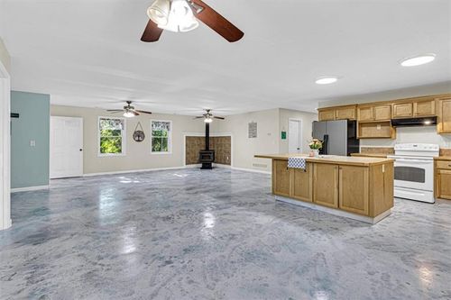 6301 Sw Ana Dr, Kingston, MO, 64650-9705 | Card Image