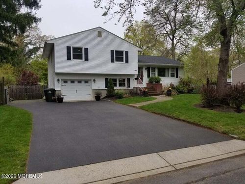 903 Bloomfield Ave, Ocean, NJ, 07712-4141 | Card Image