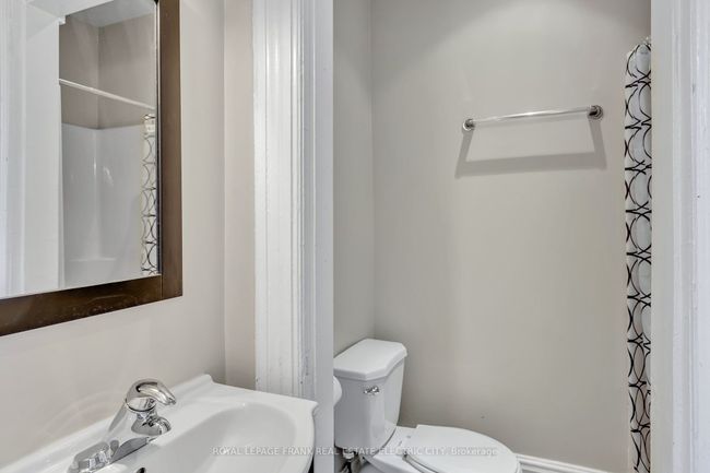 617 Aylmer St N, House other with 3 bedrooms, 2 bathrooms and 2 parking in Peterborough ON | Image 19