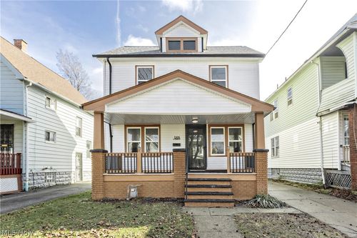 3205 E 132nd St, Cleveland, OH, 44120-3223 | Card Image