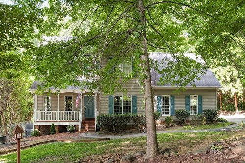7509 Keating Dr, Oak Ridge, NC, 27310-8713 | Card Image