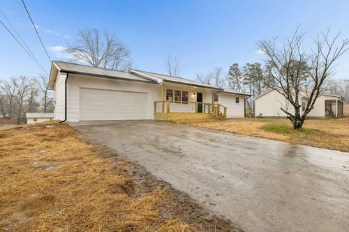 1847 Wayfarer Dr Se, Cleveland, TN, 37323-7463 | Card Image