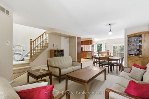 5 Marilyn Dr, Guelph, ON, N1H1G9 | Card Image