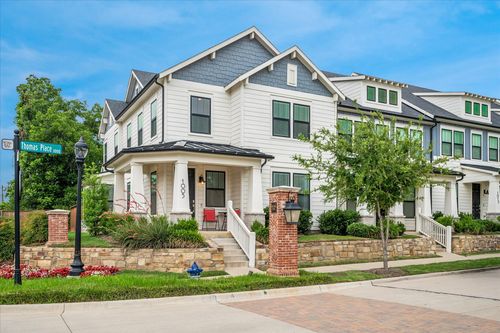 1005 Thomas Pl, Carrollton, TX, 75006-0021 | Card Image
