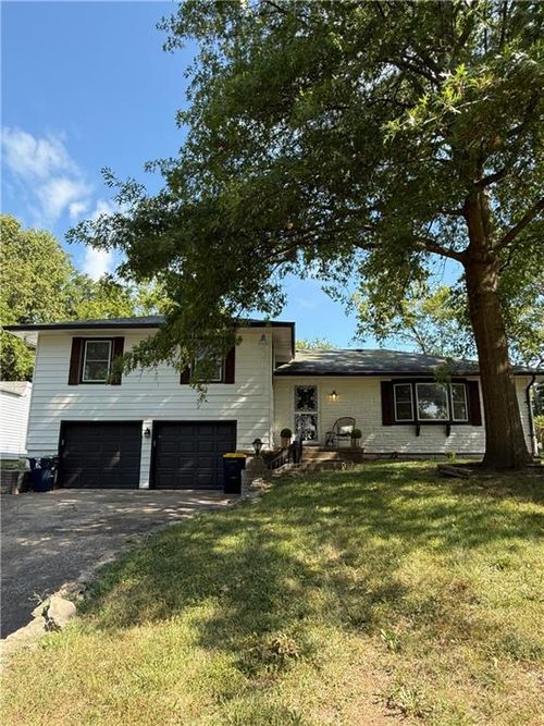 1480 E 76th Ter, Kansas City, MO, 64131-1933 | Card Image
