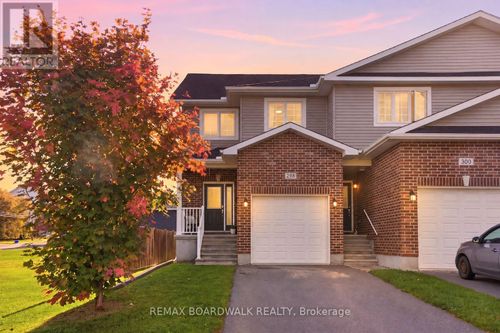 298 William St W, Arnprior, ON, K7S1K8 | Card Image