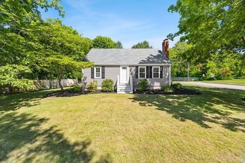 208 Matfield St, West Bridgewater, MA, 02379 | Card Image