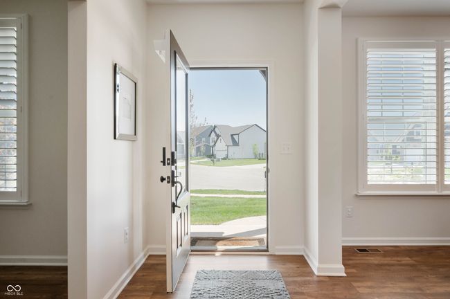 8452 Ironhill Ct, House other with 4 bedrooms, 3 bathrooms and null parking in Indianapolis IN | Image 4
