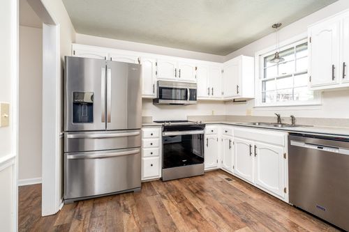 164 Hillside Dr, Hendersonville, TN, 37075-2257 | Card Image