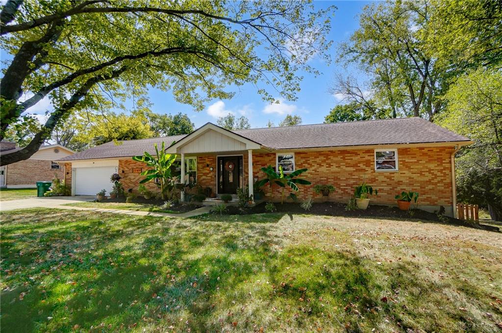 Blue Rock Dr, Beavercreek, OH 45434